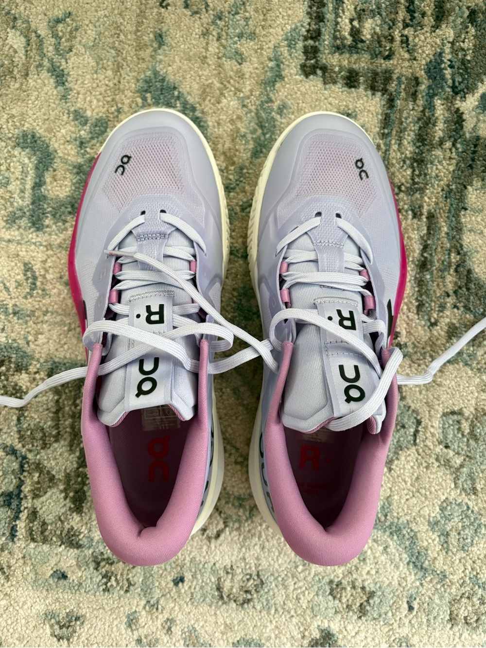 On Cloud THE ROGER Pro 3 Clay - Women’s 9.5 - Thistle and Pink